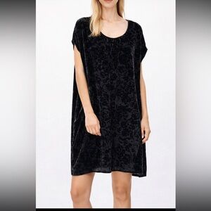 Aritzia Wilfred Silk Velvet Floral Oversized Tunic Dress Black Mini S